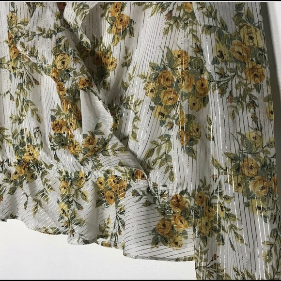 Golden Bouquet Mock Wrap Peplum Long Sleeve - Picture 4 of 7